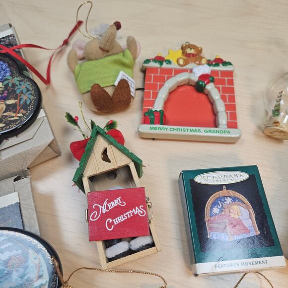 Lot of 12 Christmas Ornaments Felt Storage Bag 3 Keepsake Disney Mouse Puppy - Picture 4 of 9